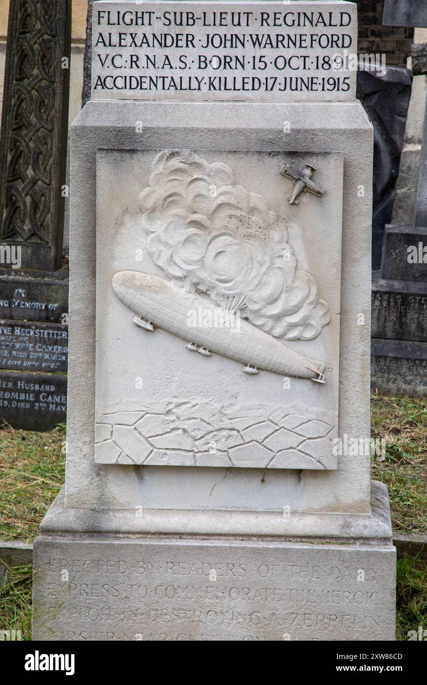 Tomba e tomba del sottotenente di volo Reginald Warneford, che fu accidentalmente ucciso nella grande Guerra 'dai i miei saluti al Kaiser!' Foto Stock
