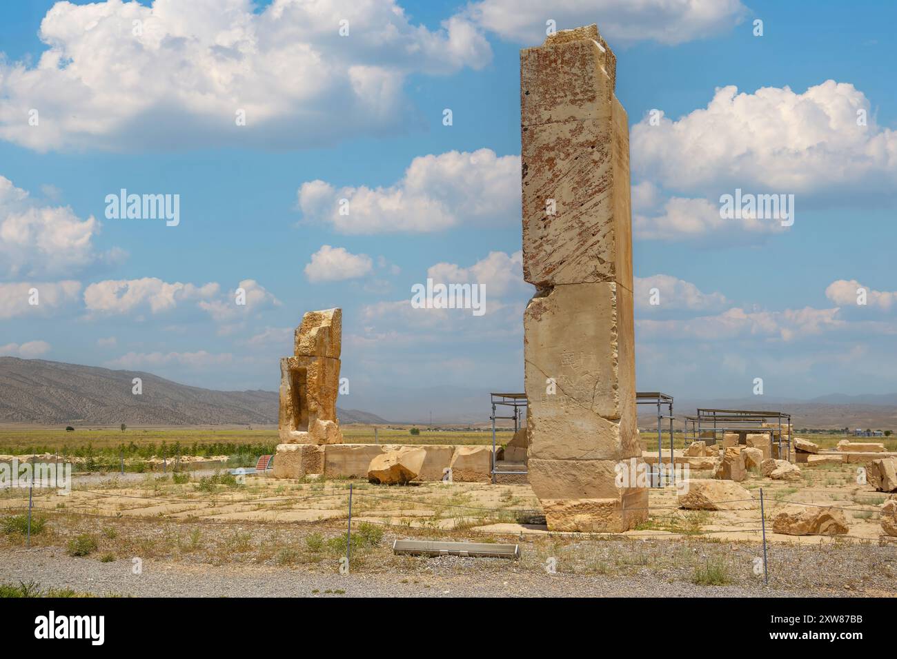 Rovine del Palazzo Bar-e AAM presso l'antica Pasargadae -shiraz- Iran Foto Stock