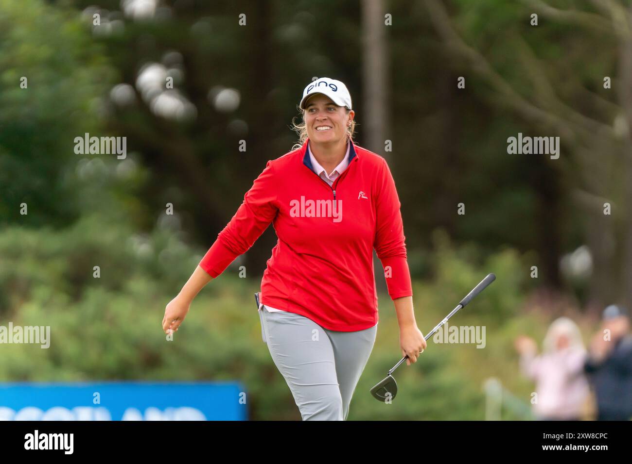 Ayrshire settentrionale, Scozia. 18 agosto 2024. Lauren Coughlin dopo aver affondato il putt vincente dell'ISPS HANDA Women's Scottish Open 2024 a Dundonald Links. Foto Stock