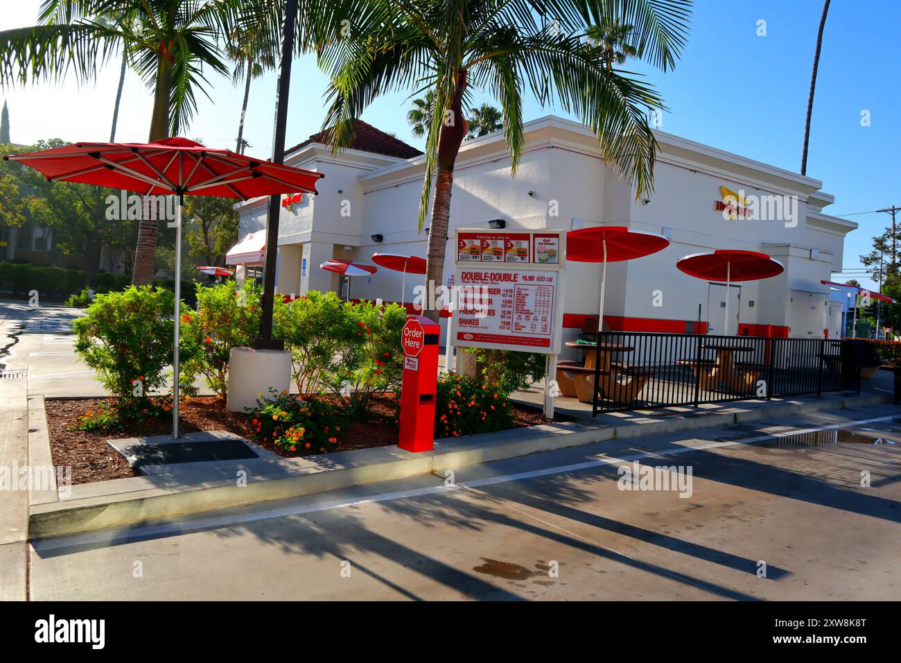 IN-N-OUT BURGER RESTAURANT. Catena americana di fast food con sedi principalmente nella costa sud-occidentale e del Pacifico Foto Stock