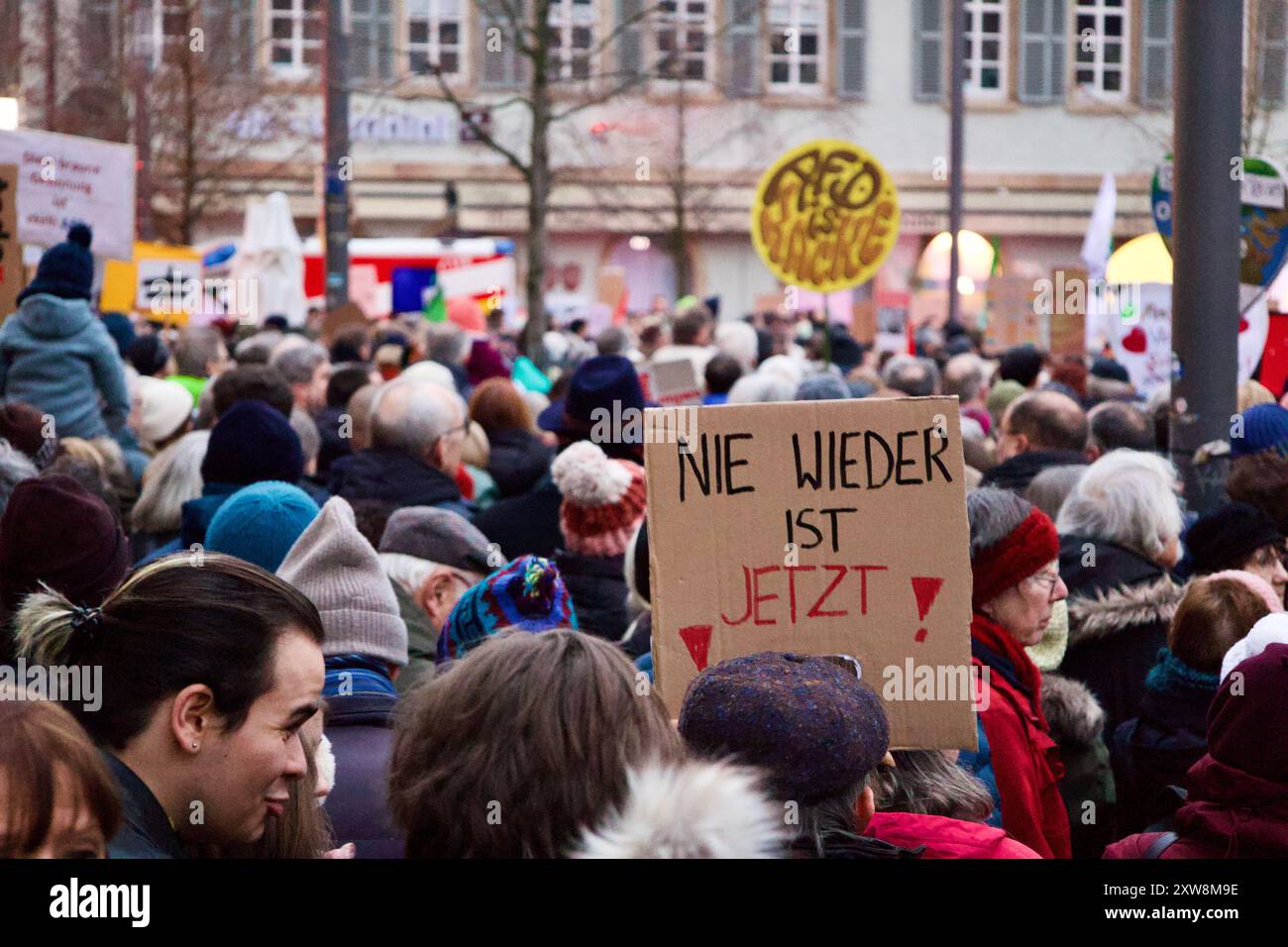 Bad Kreuznach, Germania. 30 gennaio 2024. Dimostrazione di sostegno alla democrazia., Demokratie Verteidigen. Foto Stock