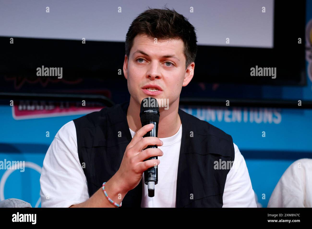Schauspieler Alex Hogh Andersen u.a. Vikings auf der German Film & Comic con Essen in der Messe Essen. Essen, 18.08.2024 NRW Deutschland *** l'attore Alex Hogh Andersen u a Vikings al German Film Comic con Essen alla Messe Essen Essen Essen, 18 08 2024 NRW Germania Copyright: XChristophxHardtx Foto Stock