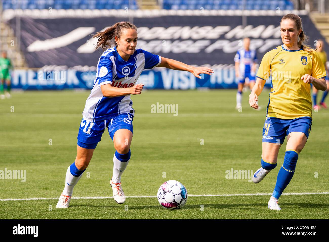 Odense, Danimarca. 17 agosto 2024. Meaghan Nally (11) di OB Q visto durante il Gjensidige Kvindeliga match tra OB Q e Broendby IF al Nature Energy Park di Odense. Foto Stock