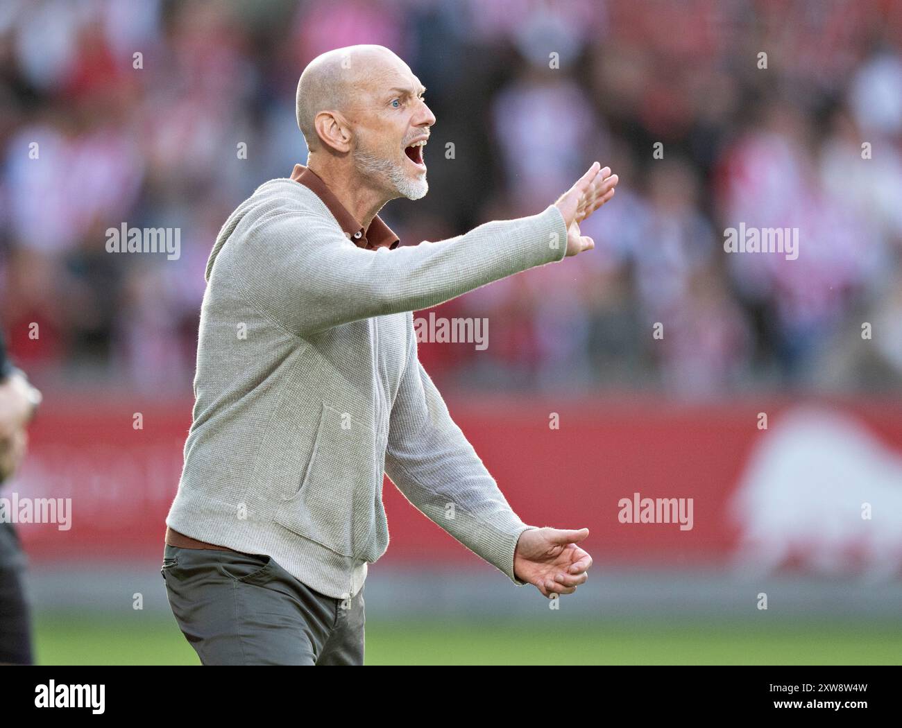 Aalborg, Danimarca. 18 agosto 2024. Il capo-allenatore di Broendby Jesper Soerensen nel Superliga match tra AAB e Broendby IF ad Aalborg Portland Park, domenica 18 agosto 2024. (Foto: Henning Bagger/Ritzau Scanpix) credito: Ritzau/Alamy Live News Foto Stock