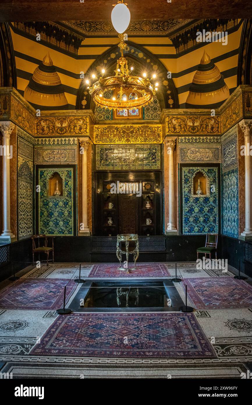 Vista della sala araba al Leighton House Museum Foto Stock