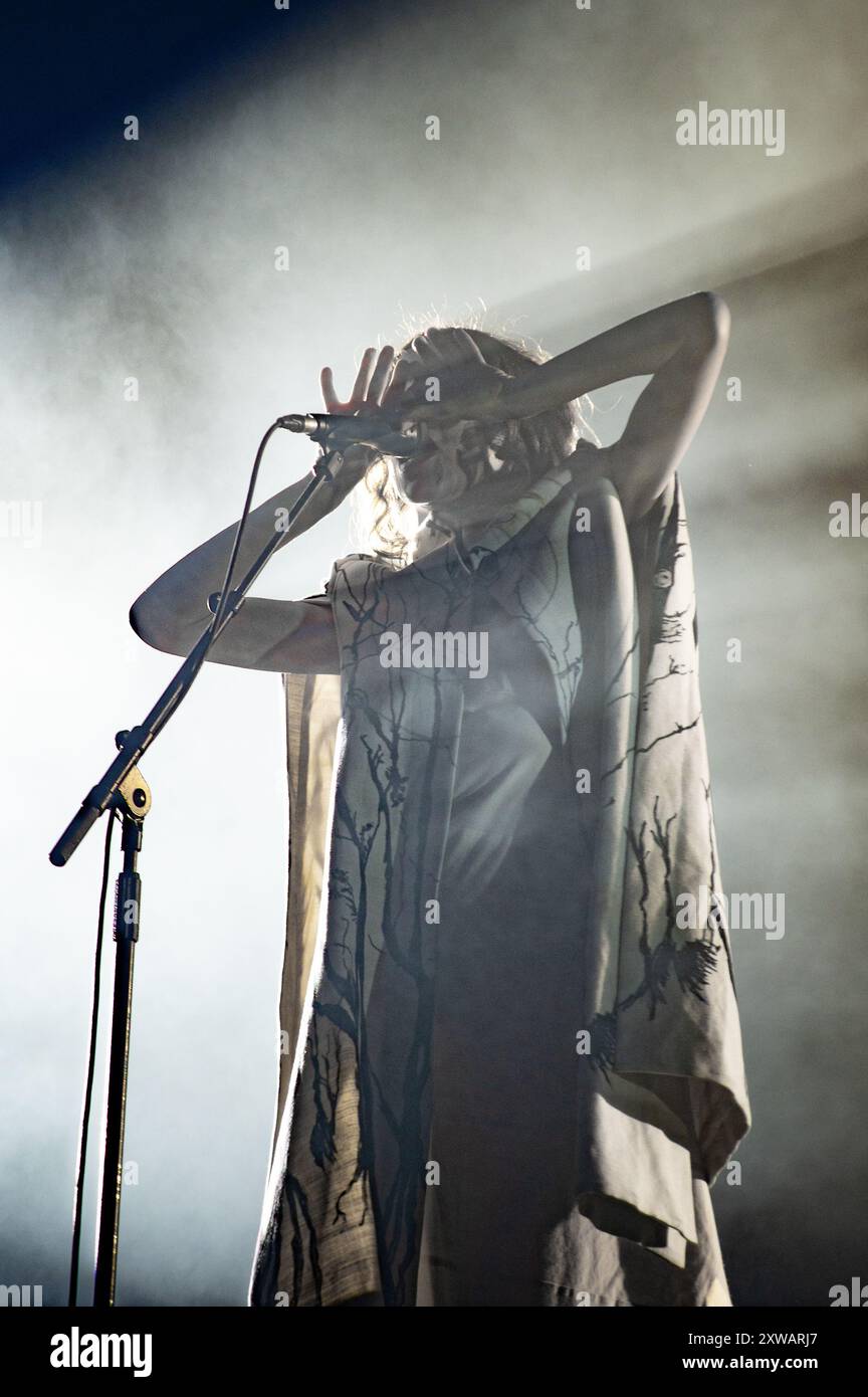 Londra, Regno Unito. 18 agosto 2024. PJ Harvey Headlines l'ultimo giorno del Gunnersbury Festival a West London. Cristina Massei/Alamy Live News Foto Stock