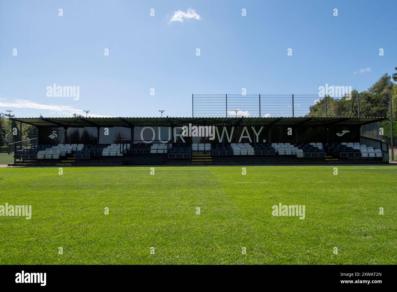 Landore, Swansea, Galles. 16 agosto 2024. Uno stand per gli spettatori con le parole "Our Way" presso lo Swansea City Academy JOMA High Performance Centre di Landore, Swansea, Galles, Regno Unito, il 16 agosto 2024. Crediti: Duncan Thomas/Majestic Media. Foto Stock