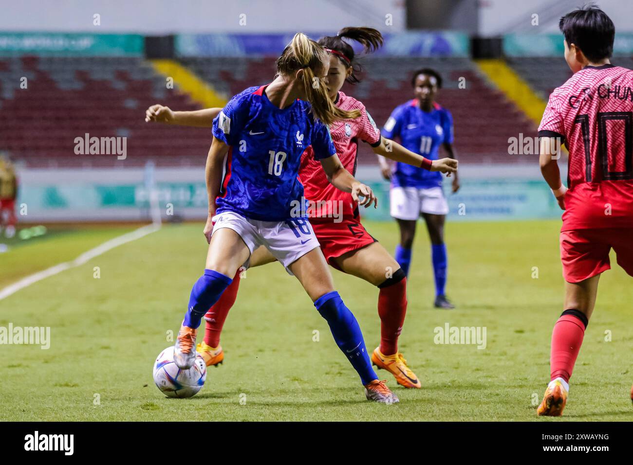 Jade le Guilly di Francia e Hyeonjin è stata della Repubblica di Corea durante la partita di Coppa del mondo femminile FIFA U-20 Costa Rica Francia contro Repubblica di Corea ad agosto Foto Stock