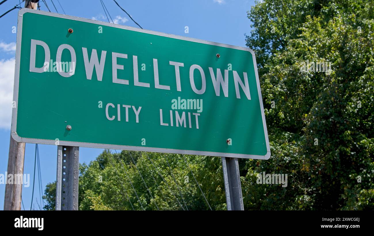 Indicazione del limite della città per Dowelltown Foto Stock