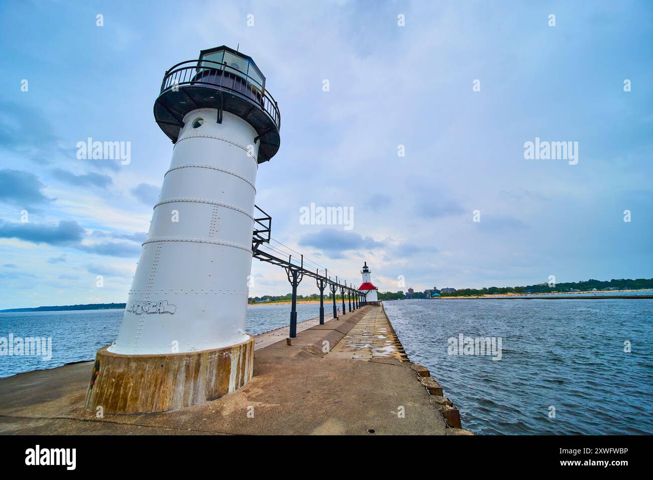 Faro del molo nord di Benton Harbor a Eye Level Foto Stock