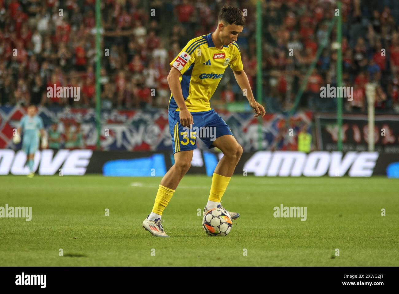 Cracovia, Polonia. 19 agosto 2024. Calcio 2024 2025 Betclic 1 Liga Wisla Krakow vs Arka Gdynia op: Kamil Jakubczyk crediti: Konrad Swierad/Alamy Live News Foto Stock