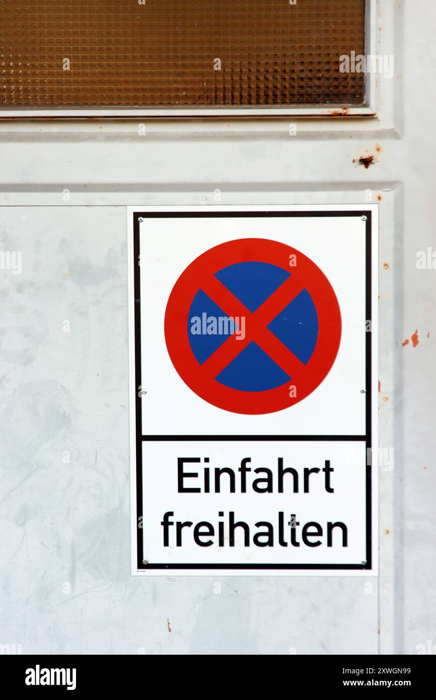 Niente parcheggio, tenere il vialetto libero, Germania Foto Stock