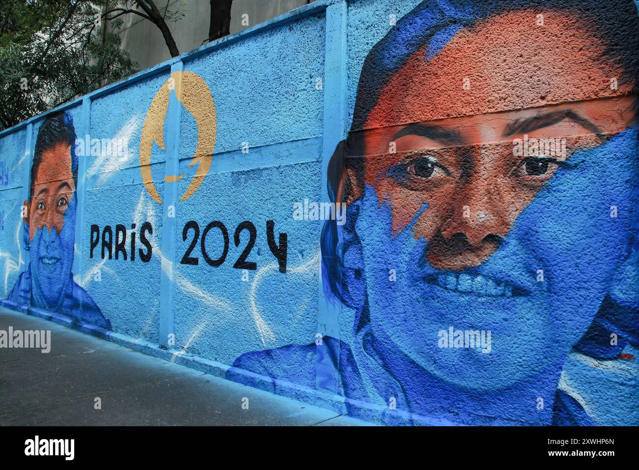 Murale messicano degli atleti paralimpici Si vede Un muro dipinto con ritratti di atleta paralimpico in onore dei 67 atleti paralimpici che rappresenteranno il Messico ai Giochi paralimpici di Parigi 2024. Il 18 agosto 2024 a città del Messico, Messico. Città del Messico CDMX Messico Copyright: XJosexLuisxToralesx Foto Stock