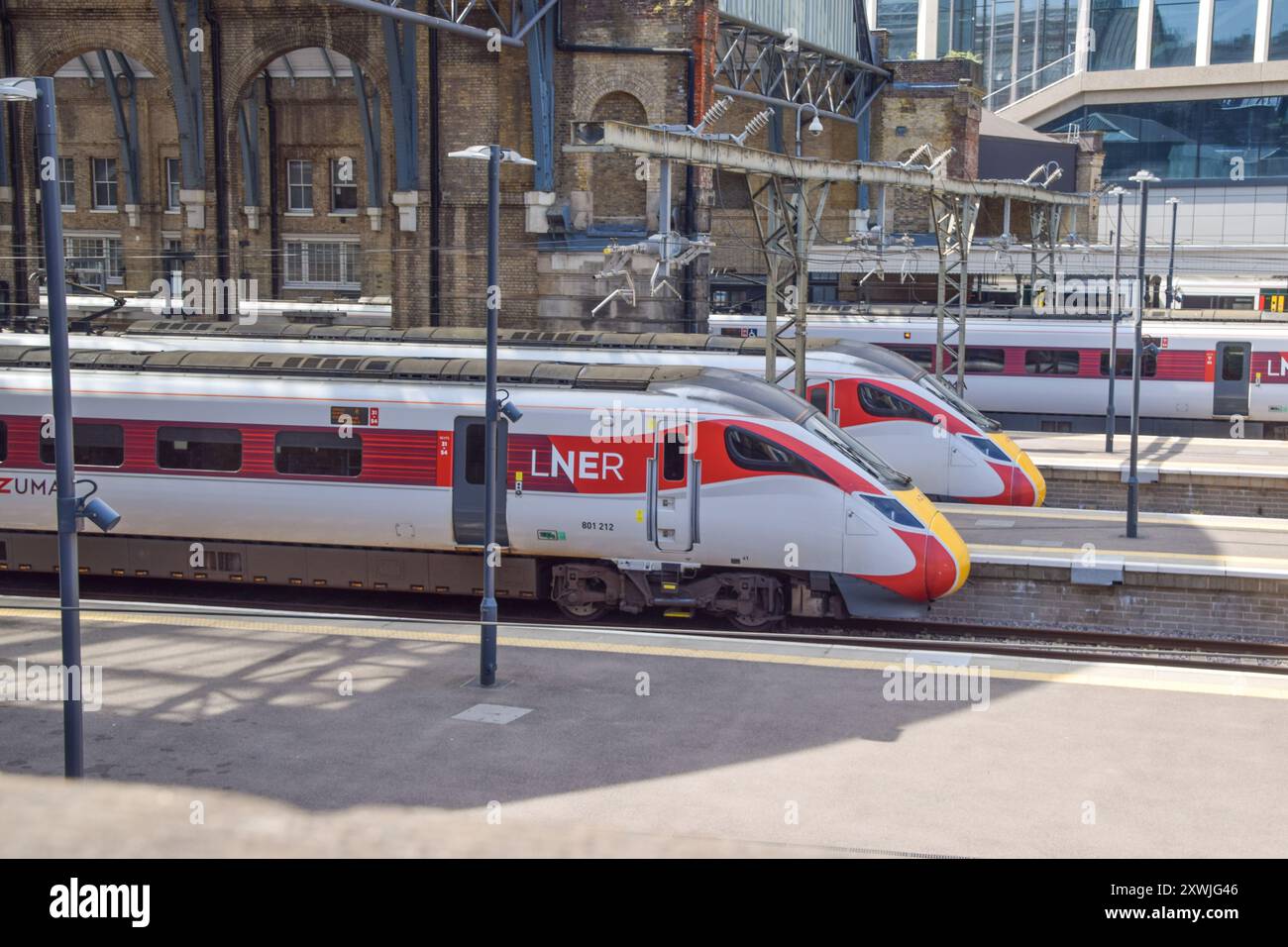 Londra, Regno Unito. 16 agosto 2024. Il treno LNER alla stazione di King's Cross come ASLEF union annuncia che i macchinisti della London North Eastern Railway sciopereranno nei fine settimana a settembre, ottobre e novembre. Credito: Vuk Valcic/Alamy Foto Stock