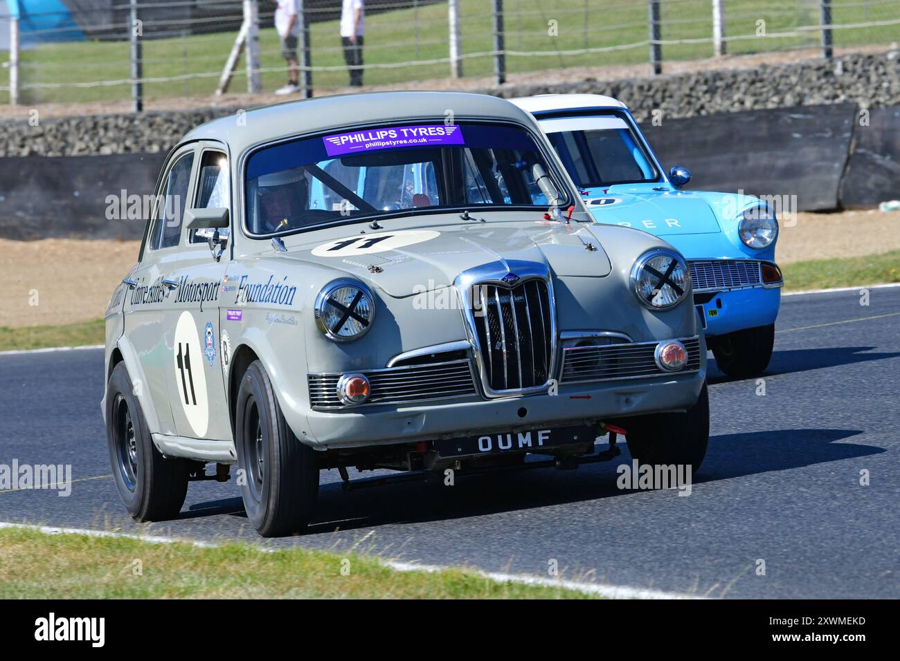 Ding Boston, OUMF Riley One Point Five, Festival Italia, HRDC Jack Sears Trophy for 1958-1966 Touring Cars, con il periodo corretto Alfa Romeo, a quaranta F. Foto Stock