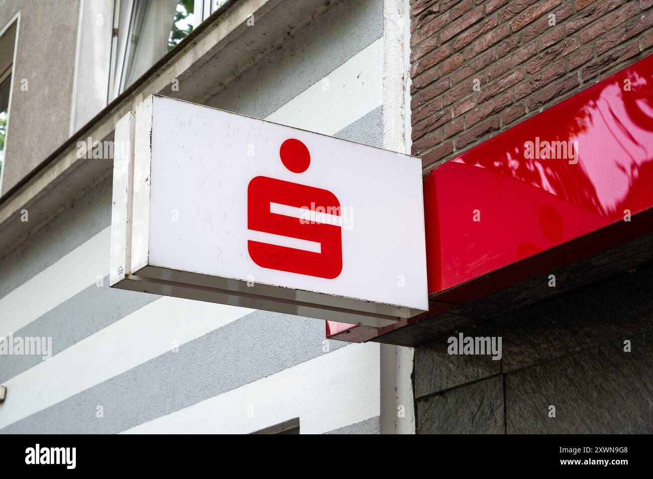 Amburgo, Germania, 18 luglio 2024 - segno della Haspa, Hamburger Sparkasse, un istituto bancario regionale Foto Stock