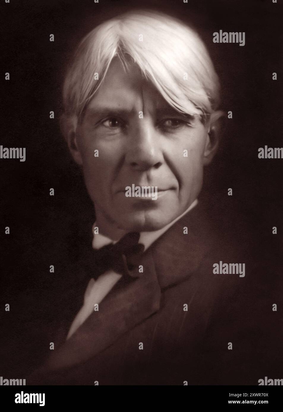 Carl Sandburg (1878-1967), poeta americano, biografo, giornalista ed editore, che ha ricevuto tre premi Pulitzer tra il 1919 e il 1951. (USA) Foto Stock