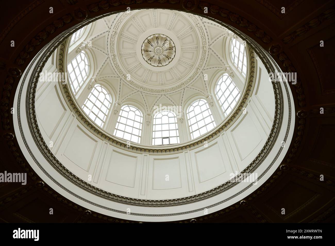 Finestre a cupola decorata Foto Stock