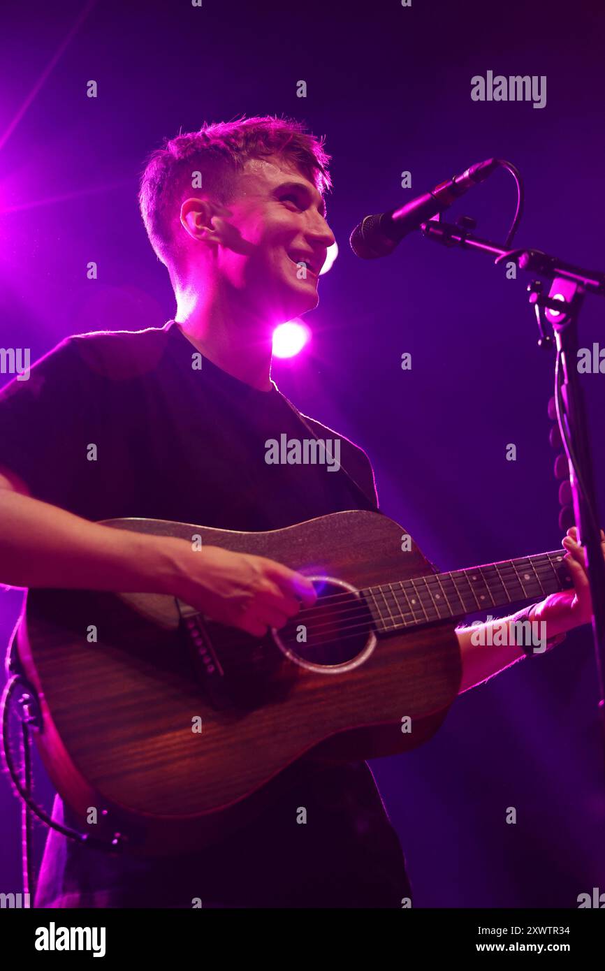 Londra, Regno Unito. Martedì 20 agosto 2024. La cantautrice scozzese Calum Bowie si esibisce all'O2 Forum Kentish Town sostenendo l'artista statunitense Jessie Murph. Crediti: Katie Collins/EMPICS/Alamy Live News Foto Stock