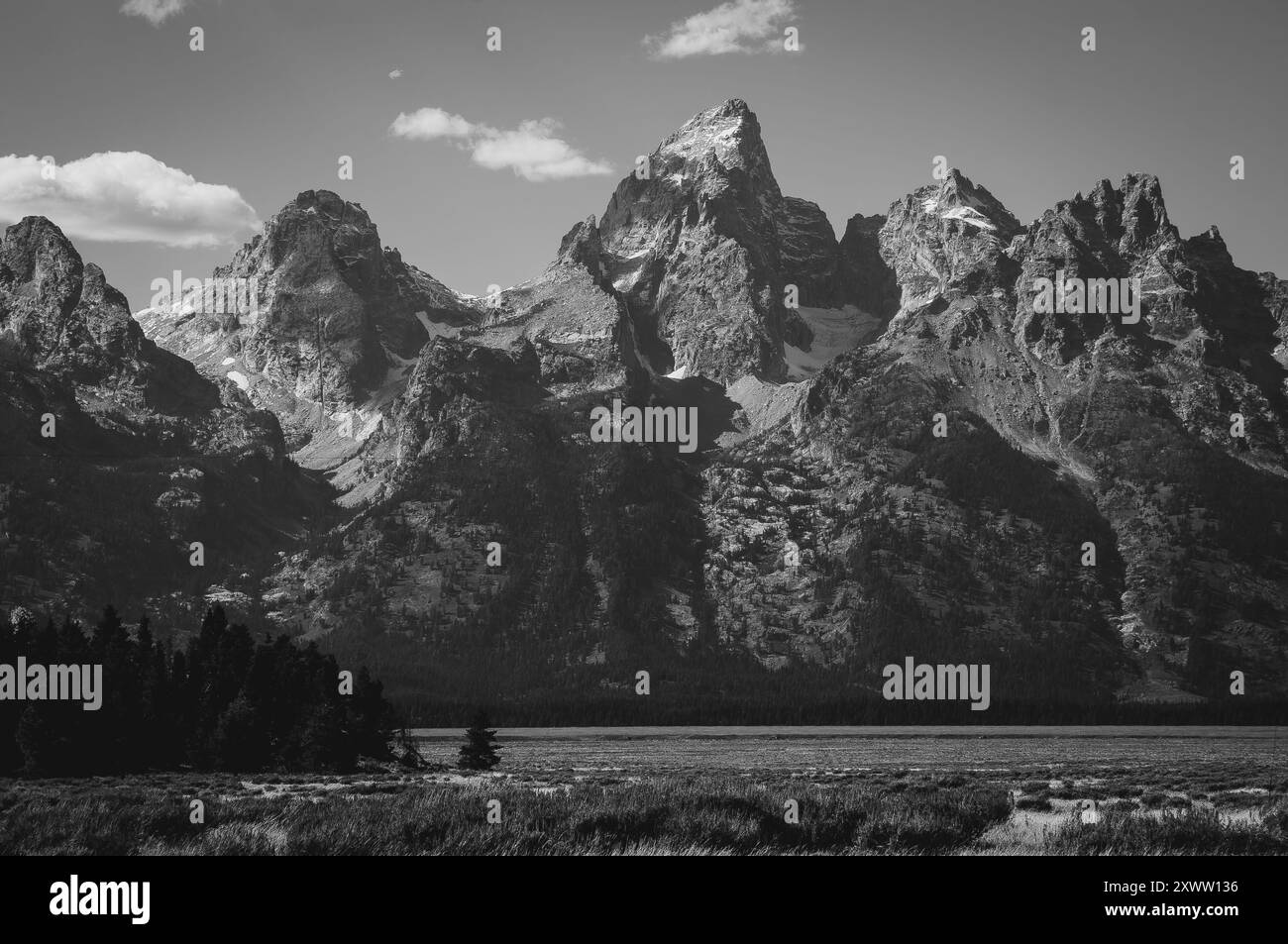 Foto in bianco e nero dei Grand Tetons nel Grand Teton National Park, Wyoming Foto Stock