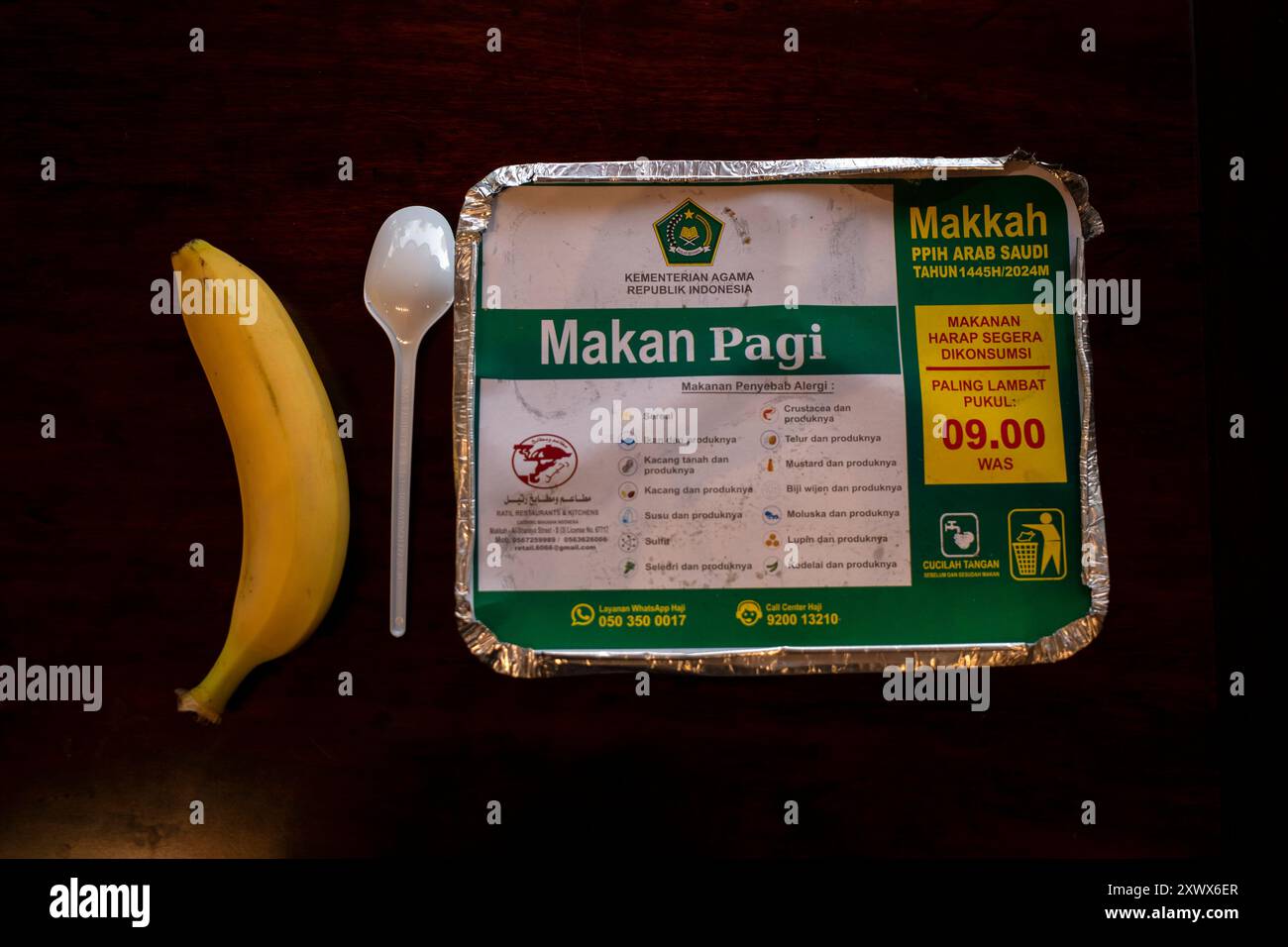 La Mecca, Arabia Saudita - 7 giugno 2024: Menu colazione per i pellegrini Hajj e Umrah dall'Indonesia a la Mecca, Arabia Saudita. Hajj 2024. Foto Stock