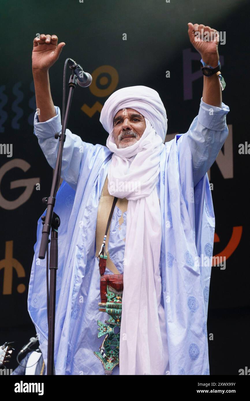 Crickhowell, Powys, Galles 17 agosto 2024 Tinariwen suona al Green Man Festival, 2024 Foto Stock