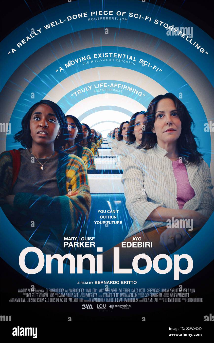 Omni Loop (2024) diretto da Bernardo Britto e interpretato da Mary-Louise Parker, Ayo Edebiri e Carlos Jacott . Una donna di Miami, Florida, decide di risolvere il viaggio nel tempo per tornare indietro ed essere la persona che ha sempre voluto fare. US un foglio poster ***SOLO PER USO EDITORIALE***. Crediti: BFA / Magnolia Pictures Foto Stock