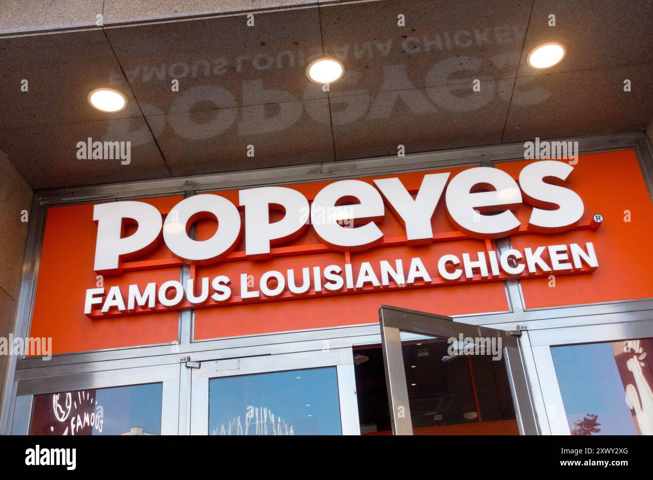 Catena di fast food Popeyes, negozio, logo Popeyes Praga Repubblica Ceca Foto Stock