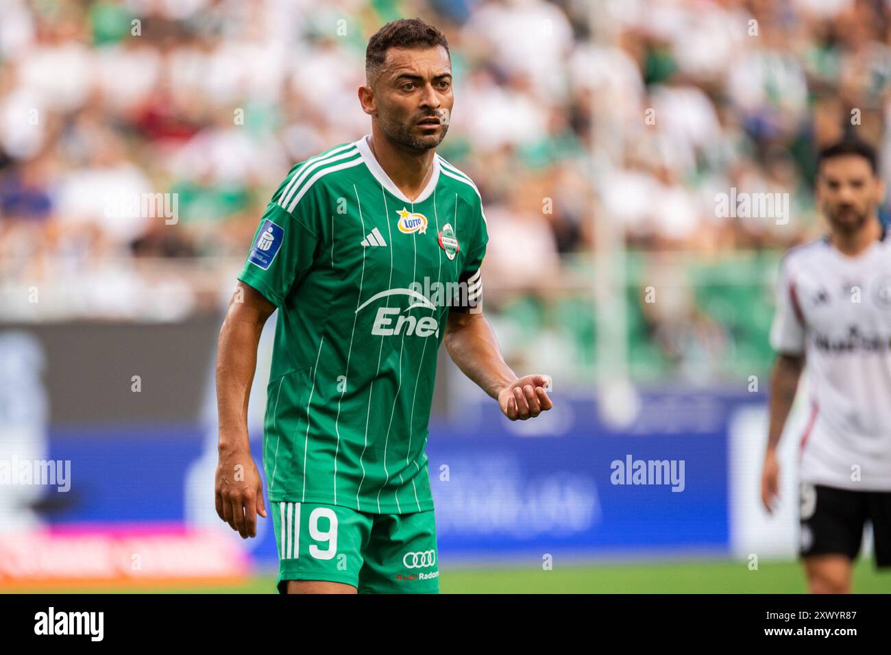 Leandro Rossi Pereira di Radomiak visto durante la partita polacca di PKO Bank Polski Ekstraklasa League tra Legia Warszawa e Radomiak Radom al Marshal Jozef Pilsudski Legia Warsaw Municipal Stadium. Punteggio finale; Legia Warszawa 4:1 Radomiak Radom. (Foto di Mikolaj Barbanell / SOPA Images/Sipa USA) Foto Stock