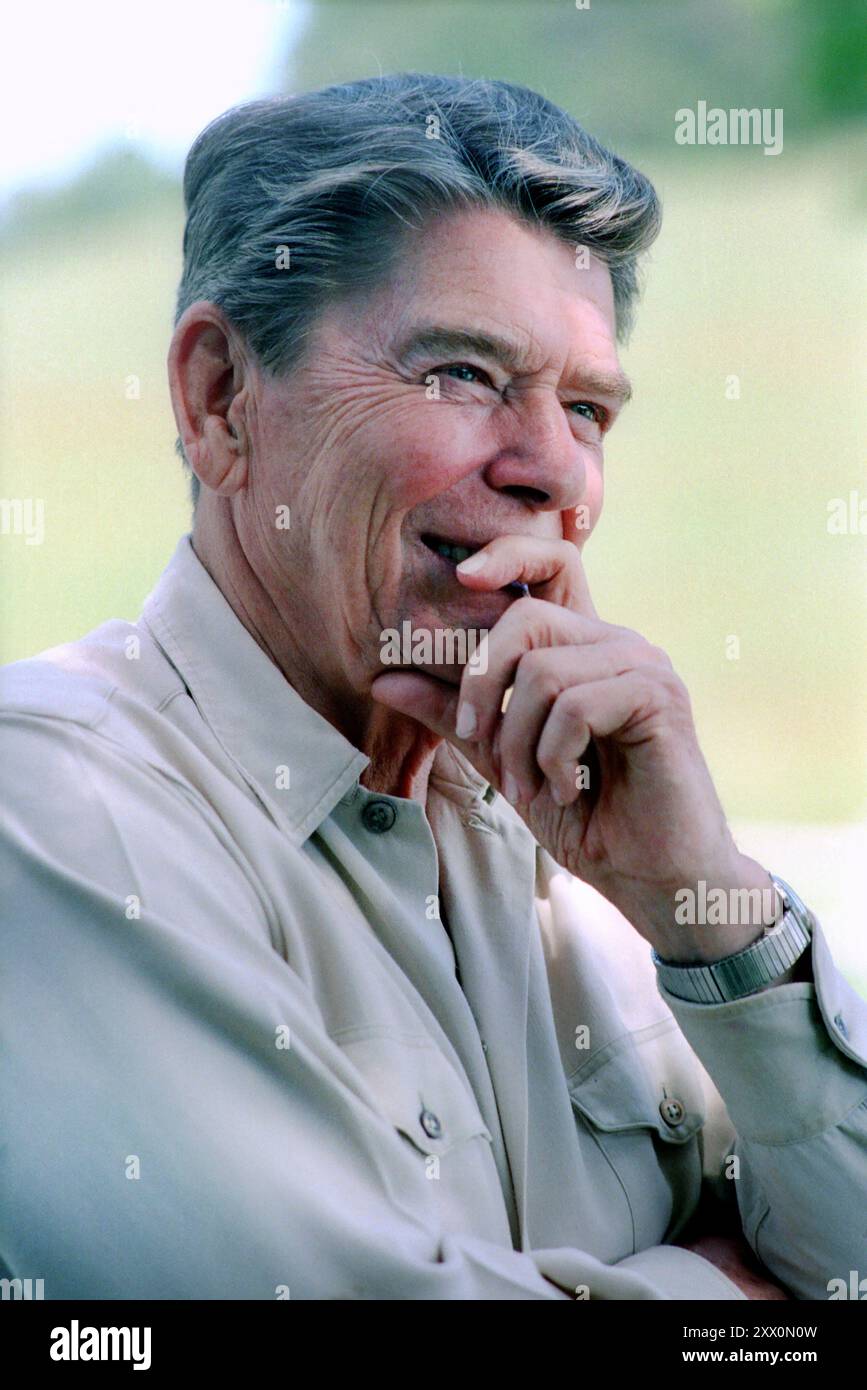 Il Presidente Reagan a Rancho Cel cielo. 8 aprile 1985 Foto Stock