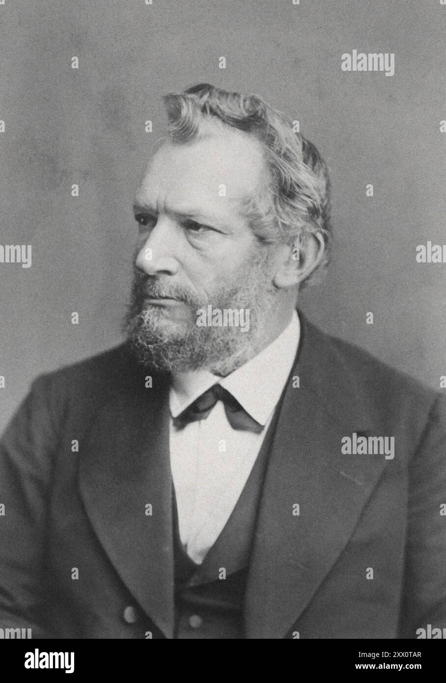 Ritratto di Emil Heinrich du Bois-Reymond. 1870 Emil Heinrich du Bois-Reymond (1818 – 1896) è stato un medico e fisiologo tedesco, coscopritore del potenziale di azione nervosa e sviluppatore di elettrofisiologia sperimentale. Foto Stock