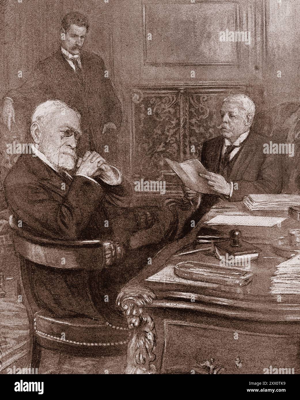 Jean-Baptiste Bienvenu-Martin, Philippe Berthelot e Wilhelm von Schoen. 1914 il barone von Schoen legge a M. Bienvenu-Martin, che assicura ad interim per gli affari esteri, una comunicazione del suo governo che sostiene l'Austria e dichiara che il conflitto non rimane localizzato, "le conseguenze più gravi” sono da temere. Foto Stock