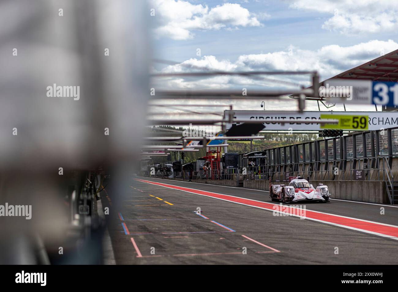 Francorchamps, Belgio, 21 agosto 2024, #14 AO by TF (USA) - Oreca 07/Gibson (LMP2) - Jonny Edgar (GBR) Louis Deletraz (che) Robert Kubica (Pol) durante la 4 ore di Spa-Francorchamps, 4° Round della European le Mans Series 2024 al Circuit de Spa-Francorchamps (Belgio, il 21 agosto 2024- foto Kristof Vermeulen News/Credit Almeulen - Live di Fotografia Foto Stock