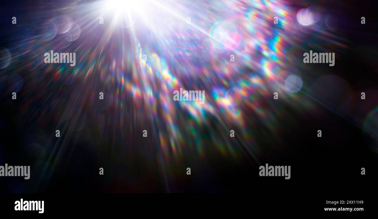 Effetti luce soffusa colorata sul nero - effetto luce soffusa colorata sul nero - effetto luce soffusa sull'obiettivo Foto Stock