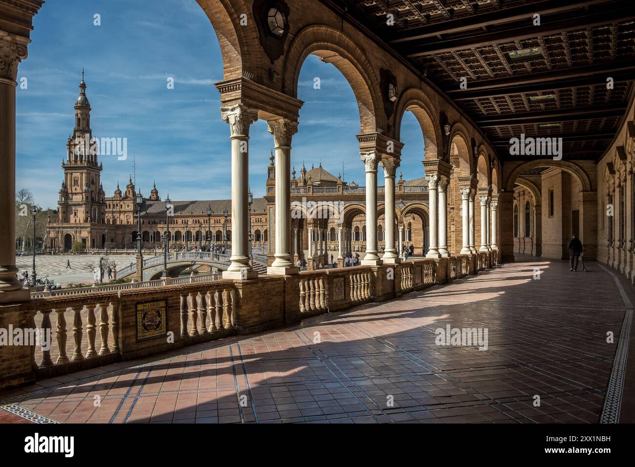 Dettaglio di Plaza de Espana, un complesso architettonico e il più grande edificio dell'esposizione ibero-americana del 1929, Parco Maria Luisa, Siviglia, e. Foto Stock