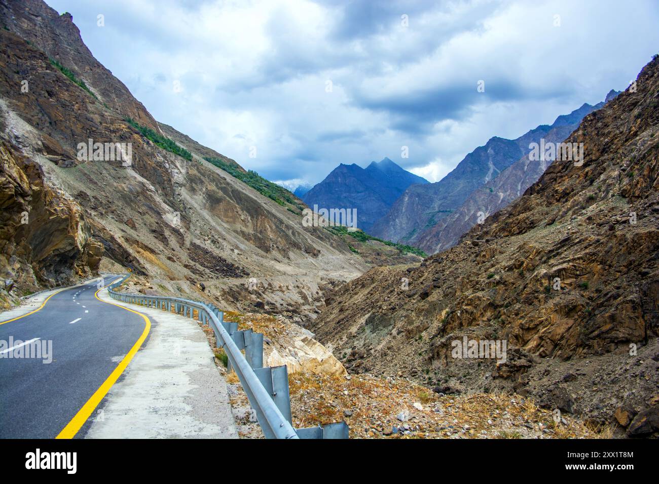 Autostrada Karakoram in montagna Foto Stock
