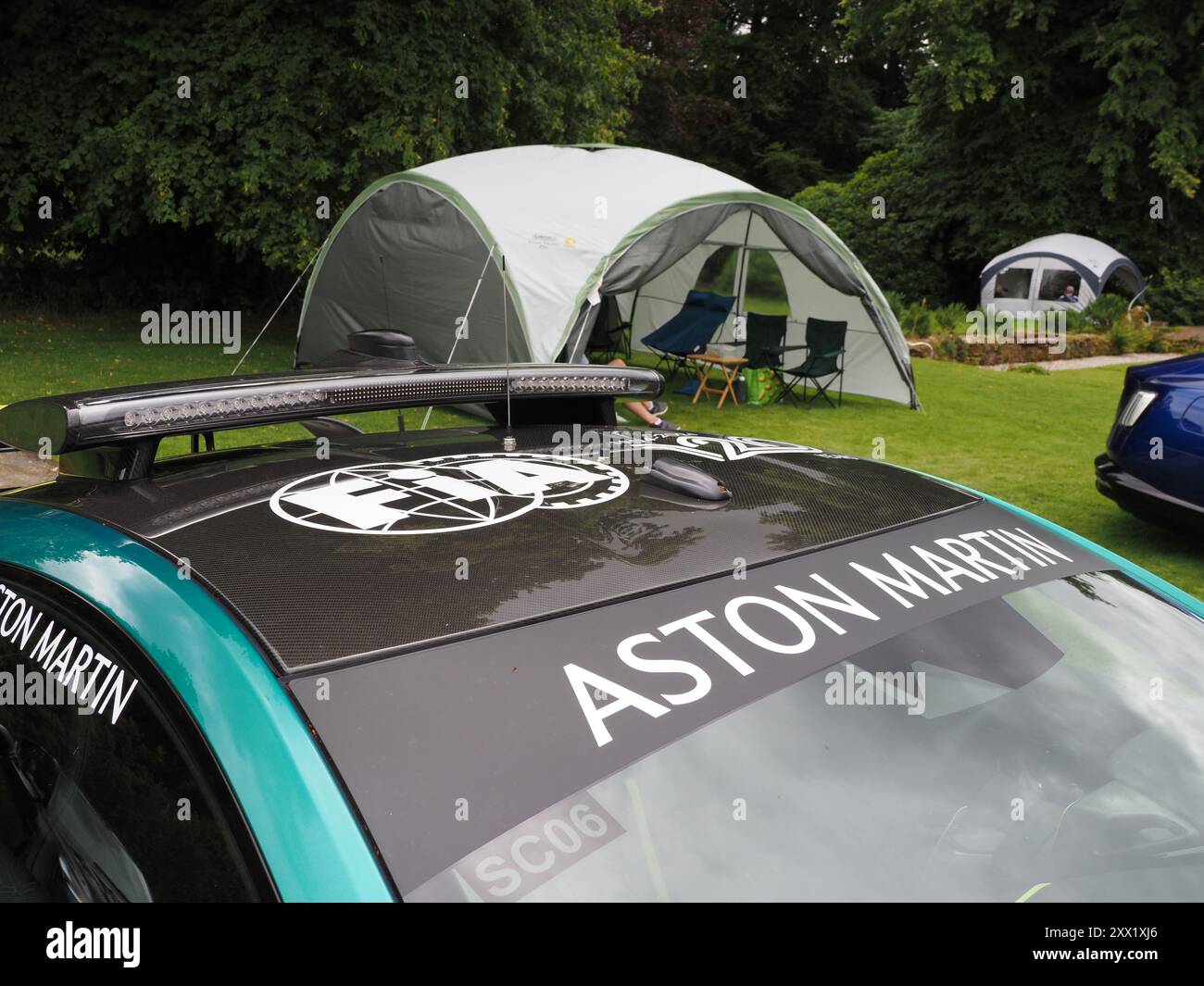 La safety car Aston Martin Vantage F1 alla fiera automobilistica di Netherby Hall Foto Stock