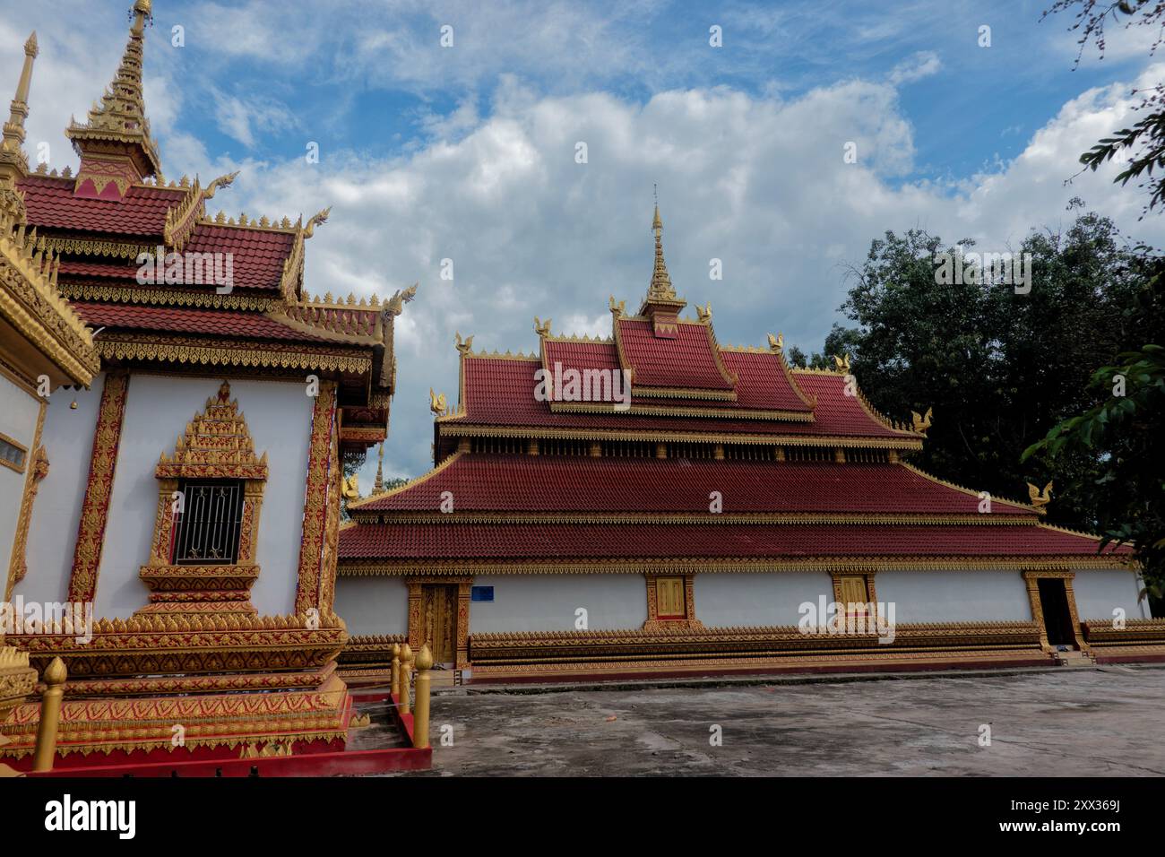 L'impressionante Tempio Wat Namkeo Luang a Muang Sing, Luang Namtha, Laos Foto Stock