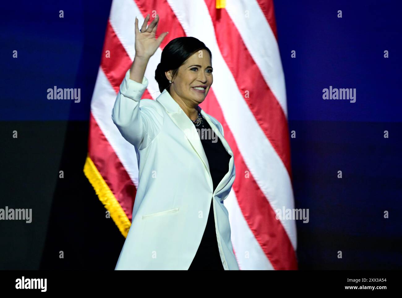 New York. 20 agosto 2024. Stephanie Grisham, ex segretario alla stampa della Casa Bianca di Trump, arriva per fare osservazioni alla Convention nazionale democratica del 2024 a Chicago, Illinois, USA, allo United Center martedì 20 agosto 2024. Il tema della convention di questa sera è “A Bold Vision for Americas Future. Credit: Ron Sachs/CNP for NY Post (RESTRICTION: NO Daily mail. NESSUN giornale di New York o New Jersey o giornali entro un raggio di 75 miglia da New York City.) Credito: dpa/Alamy Live News Foto Stock