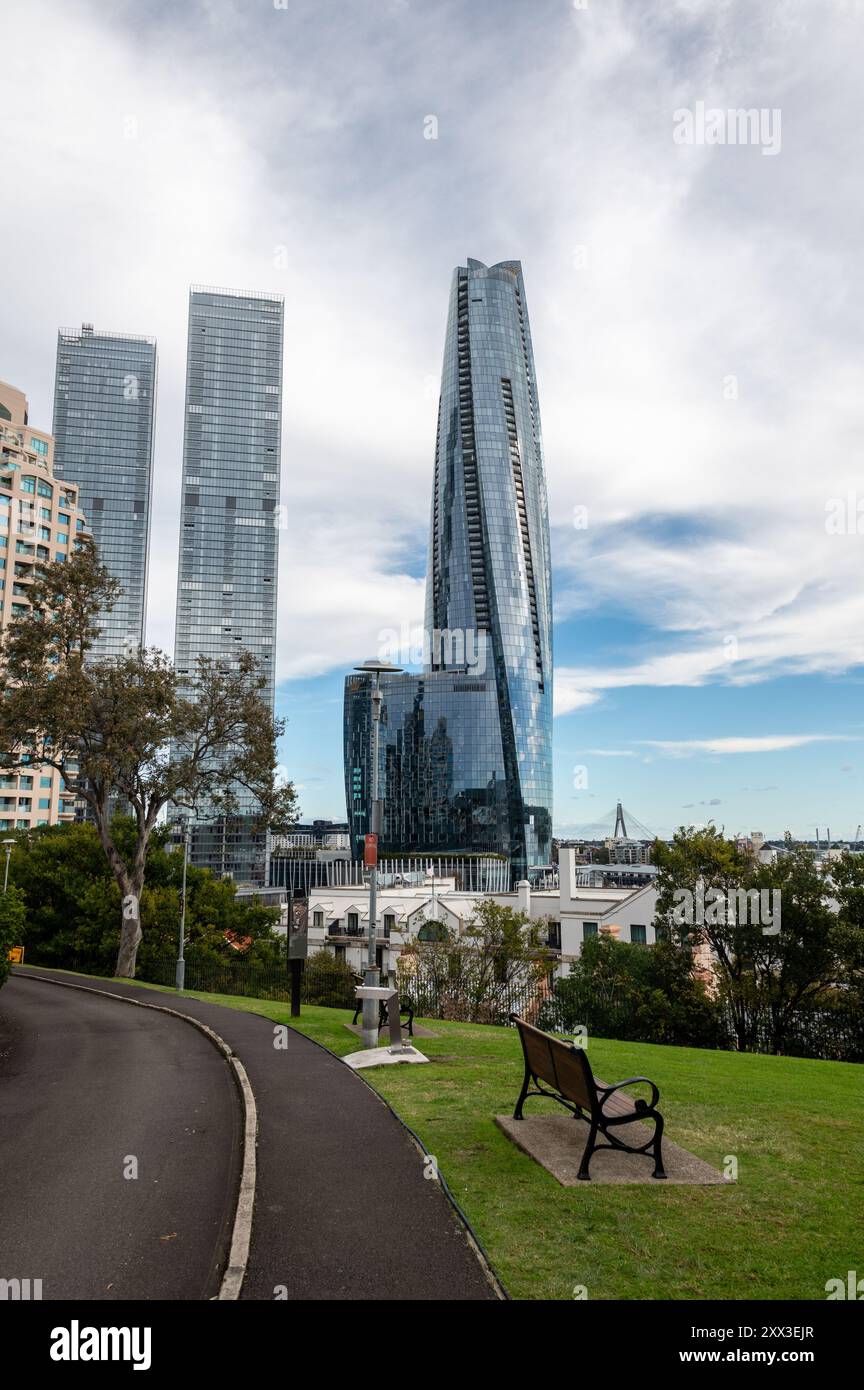 Il quarto edificio più alto di Sydney, a 270 metri, è la Crown Casino Tower di Barangaroo (dal nome di un leader della Eora Nation) a Sydney, New South Foto Stock