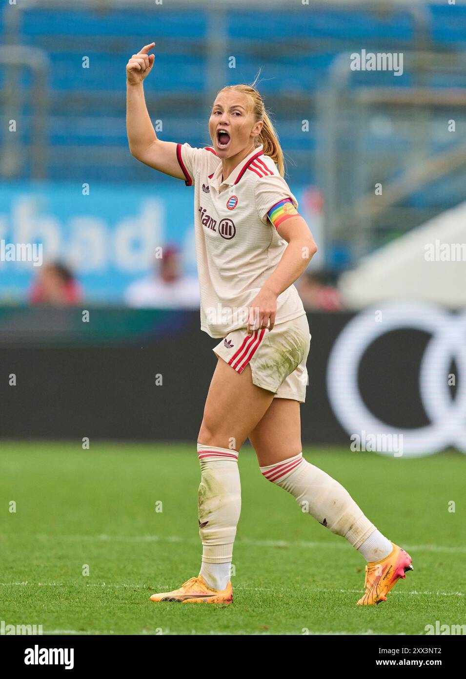 Glodis Perla Viggosdottir, FCB Damen 4 nella partita di calcio femminile FC BAYERN München - JUVENTUS TORINO 0-0 il 20 agosto 2024 a Monaco, Germania. Stagione 2024/2025, 1.Bundesliga, FCB, Monaco, Google Pixel, Frauen Bundesliga giorno di partita x, x.. Spieltag fotografo: Peter Schatz Foto Stock