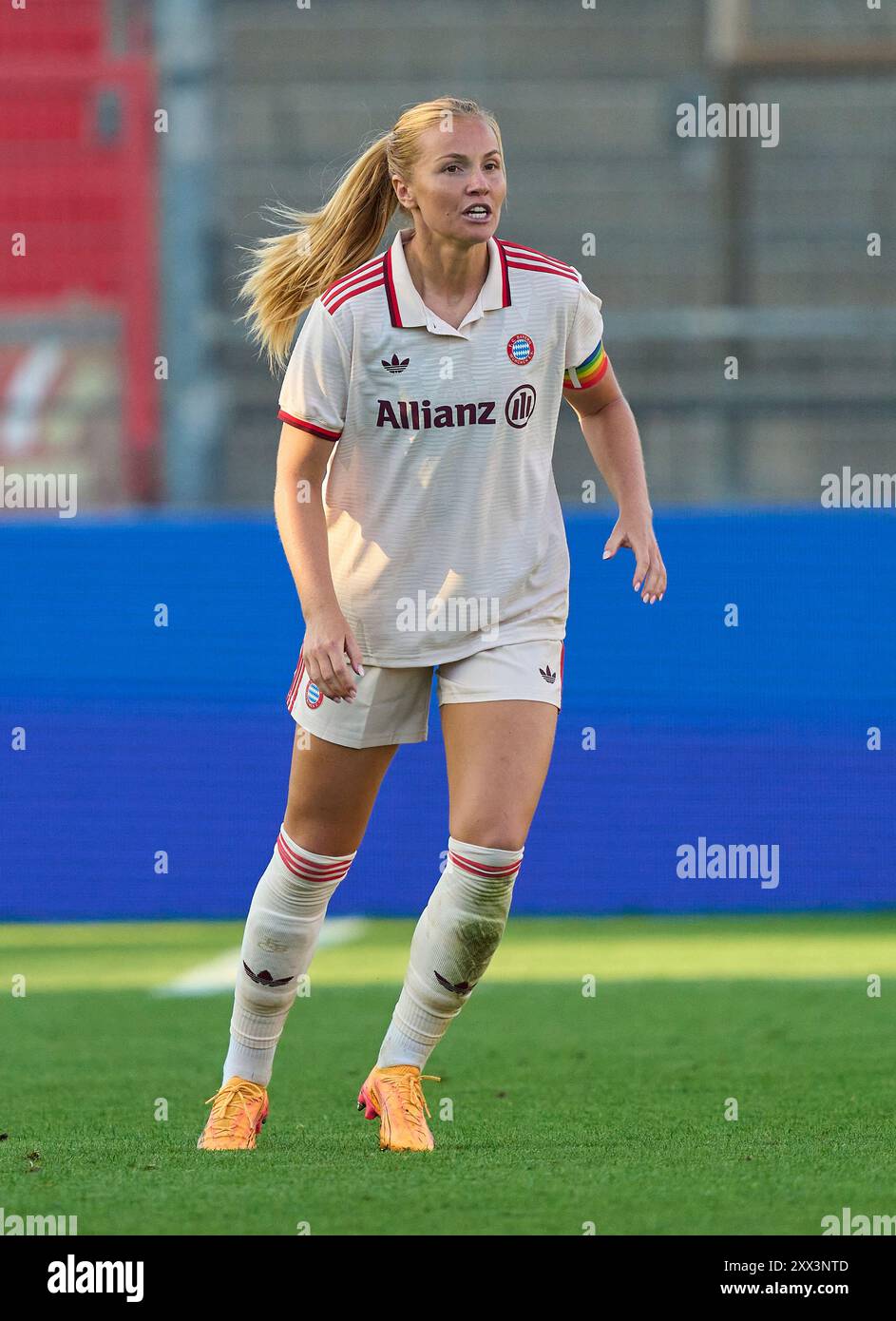 Glodis Perla Viggosdottir, FCB Damen 4 nella partita di calcio femminile FC BAYERN München - JUVENTUS TORINO 0-0 il 20 agosto 2024 a Monaco, Germania. Stagione 2024/2025, 1.Bundesliga, FCB, Monaco, Google Pixel, Frauen Bundesliga giorno di partita x, x.. Spieltag fotografo: Peter Schatz Foto Stock