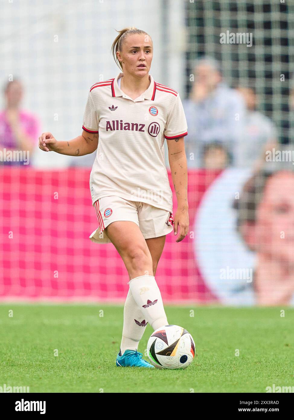 Georgia Stanway, FCB Damen 31 nella partita di calcio femminile FC BAYERN Muenchen - JUVENTUS TORINO 0-0 il 20 agosto 2024 a Monaco, Germania. Stagione 2024/2025, 1.Bundesliga, FCB, Monaco, Google Pixel, Frauen Bundesliga giorno di partita x, x.. Spieltag Photographer: Immagini ddp/immagini a stella Foto Stock