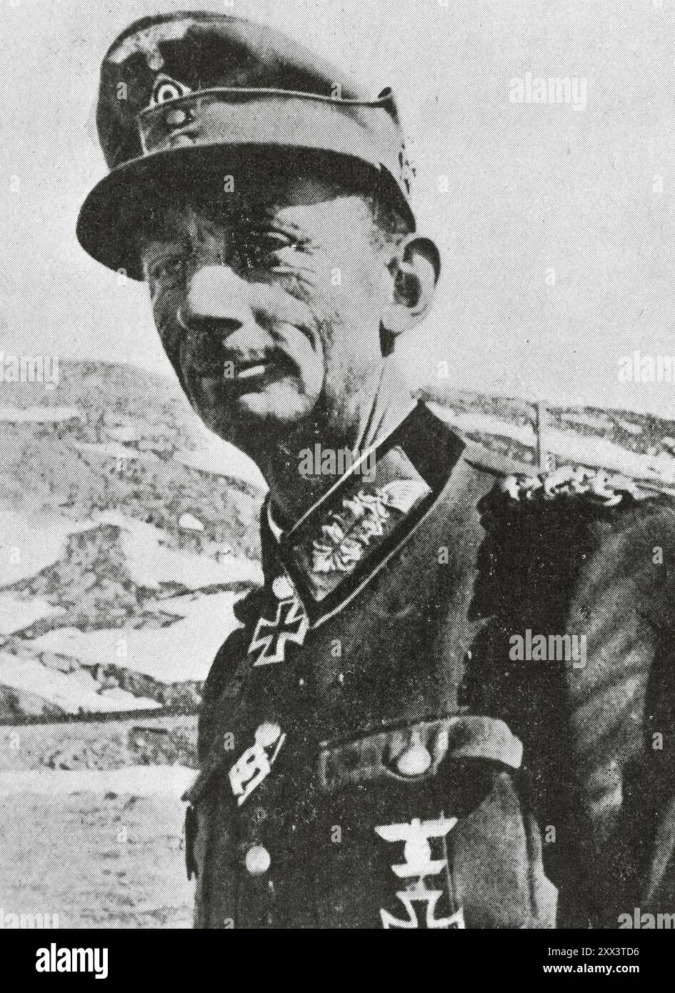 Eduard Dietl (1890-1944). Generale tedesco. Durante la seconda guerra mondiale, prese parte all'invasione della Norvegia comandando la 3rd Mountain Division. Verticale. Foto Stock