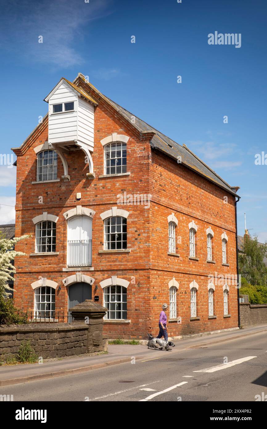 Regno Unito Inghilterra, Dorset, Bridport, West Street, West Mill, convertito in affitto per le vacanze Foto Stock