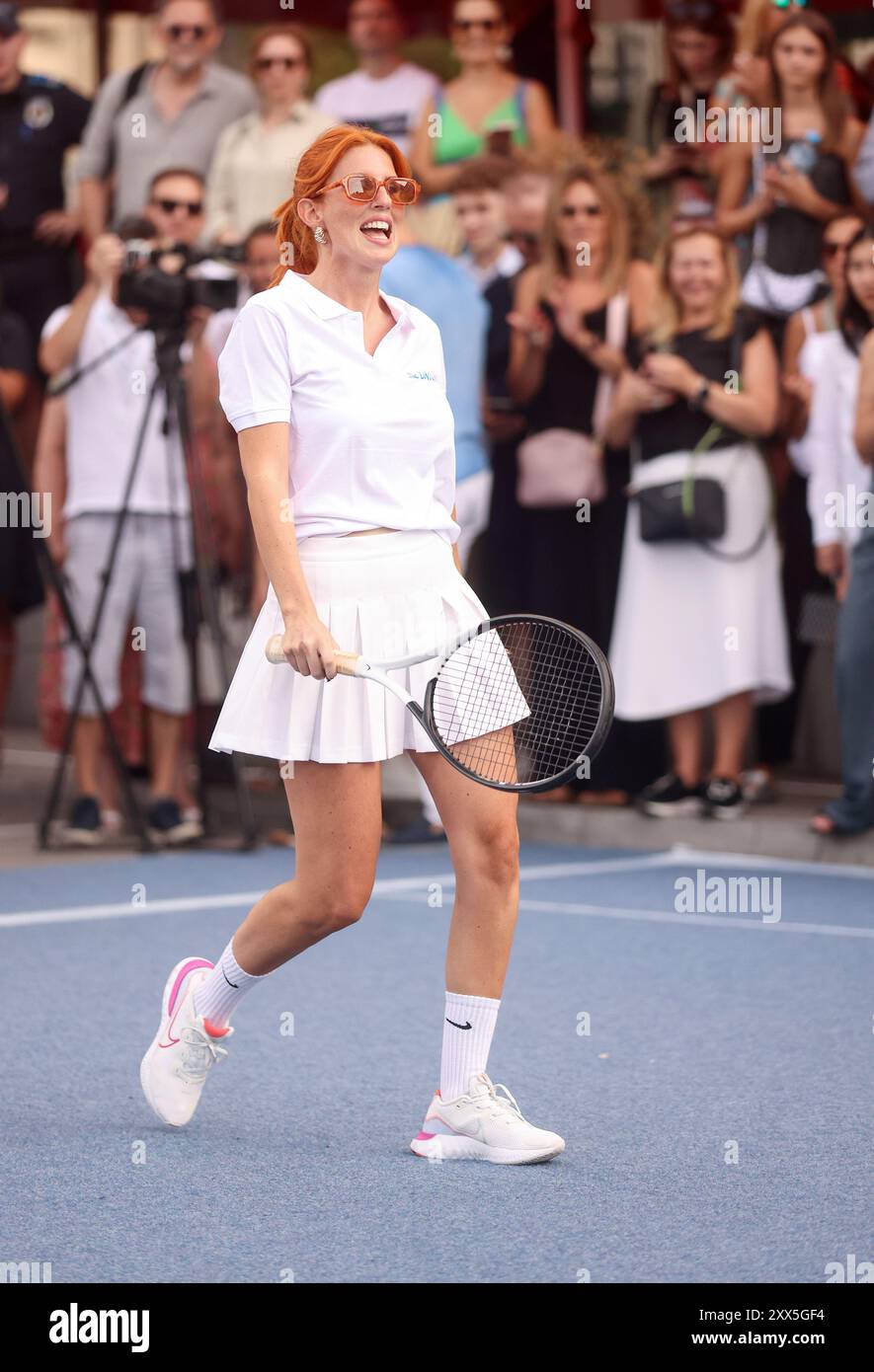 Sarajevo, Bosnia ed Erzegovina. 22 agosto 2024. L'ex tennista croato Goran Ivanisevic gioca una partita di tennis contro i famosi attori di Sarajevo Nadine Micic e Boris Ler come parte del 30° Sarajevo Film Festival a Sarajevo, Bosnia ed Erzegovina, il 22 agosto 2024. Foto: Armin Durgut/PIXSELL credito: Pixsell/Alamy Live News Foto Stock