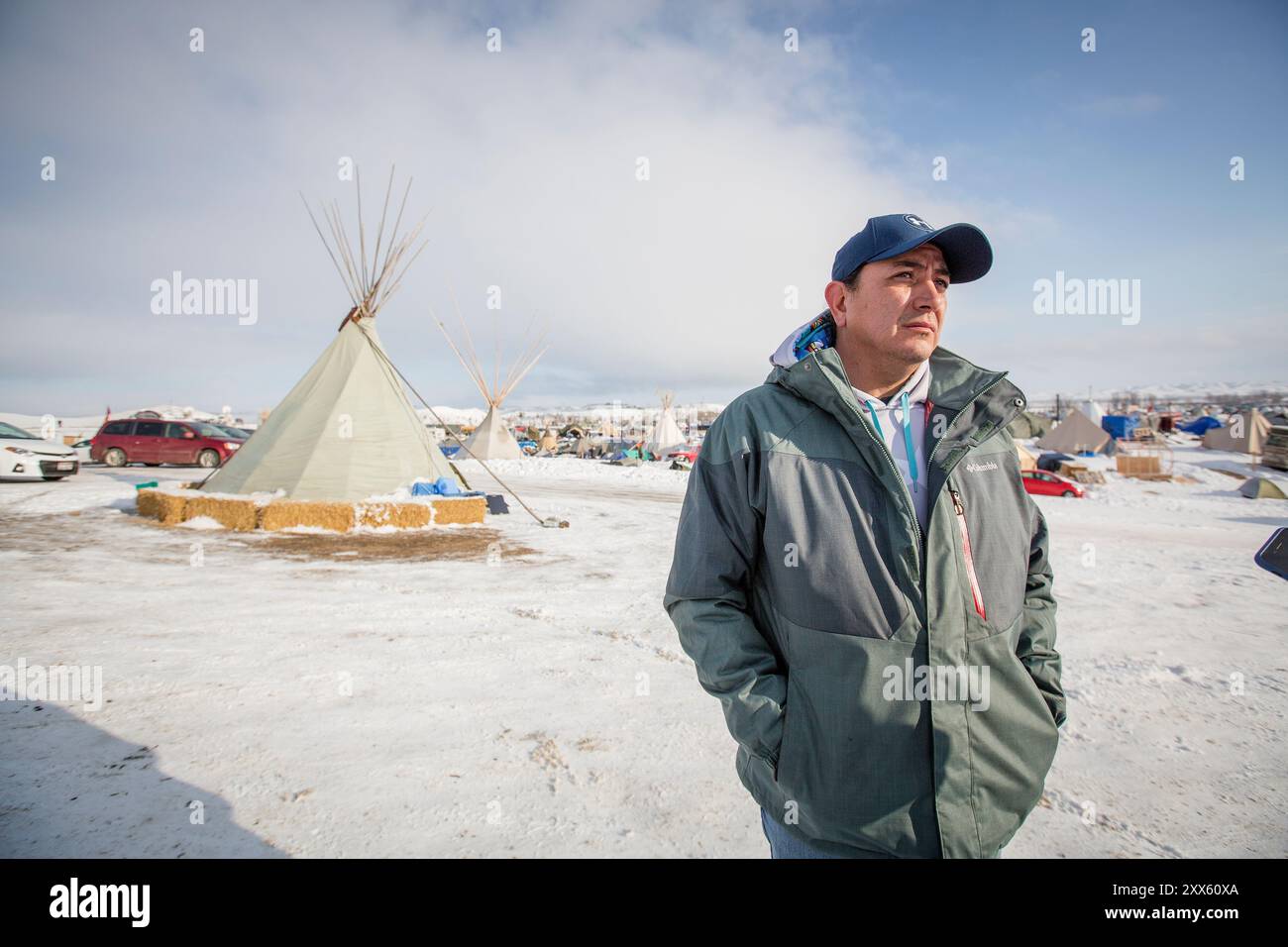 David Archambault II (Tokala Ohitika) er formann for Standing Rock-Reservatet. Etter måneder med protester klarte Sioux-indianerne ved Standing Rock og deres støttespillere å stoppe US Army Corps of Engineers fra å bygge den omstridte DAPL - Dakota Access Pipeline - Under relven som går rett gjennom Dakota-indianernes reservat. Aksjonene fikk også gamle motsetninger mellom insanerne og norskamerikanerne til overflaten. Foto Stock