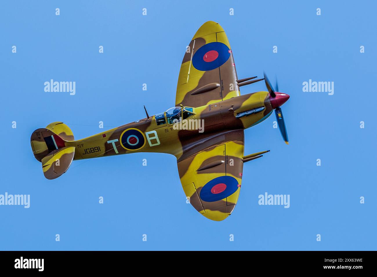Supermarine Spitfire in volo alla Church Fenton Flying Legends 2023 Foto Stock