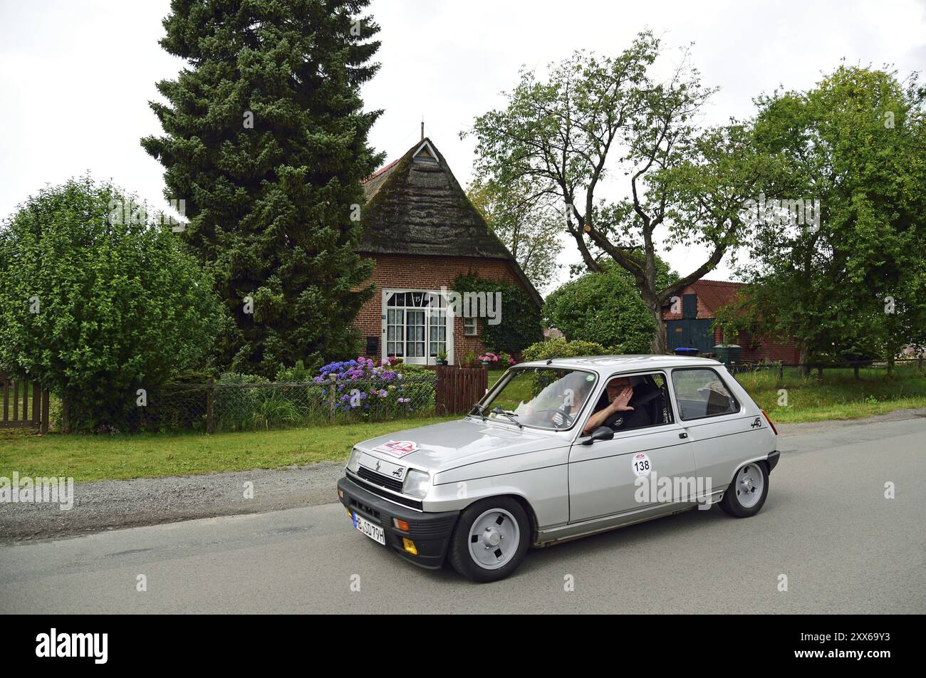 Europa, Germania, bassa Sassonia, Elba inferiore classica, tour in auto d'epoca, Renault R5 Alpine, anno 1979, Europa Foto Stock