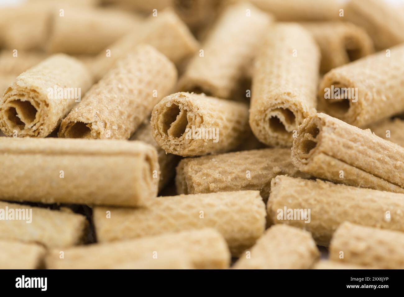Cialde dolci appena fatte su sfondo vintage per scatti ravvicinati dettagliati Foto Stock